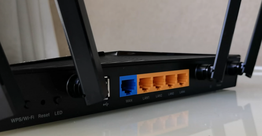 TP-Link Archer AX20 Ports