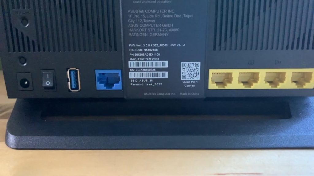 ASUS RT-AC67P Ports