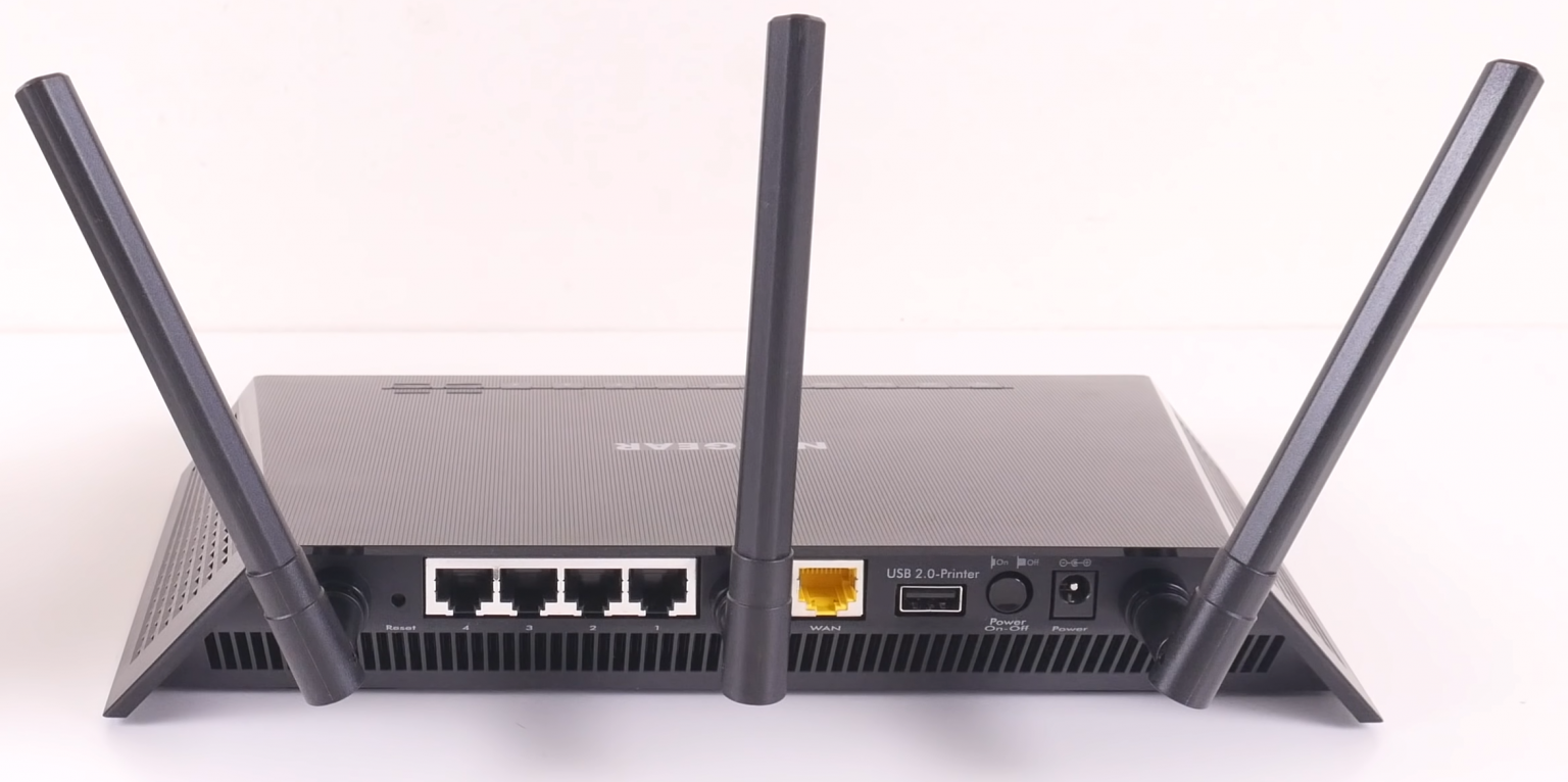 8 Best ExpressVPN Compatible Routers of 2023 [Secured]